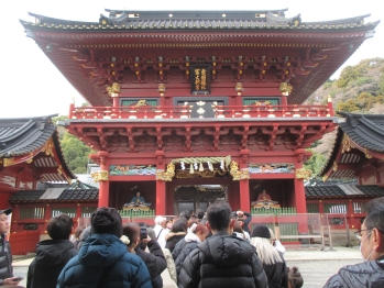 初詣客であふれる静岡浅間神社
